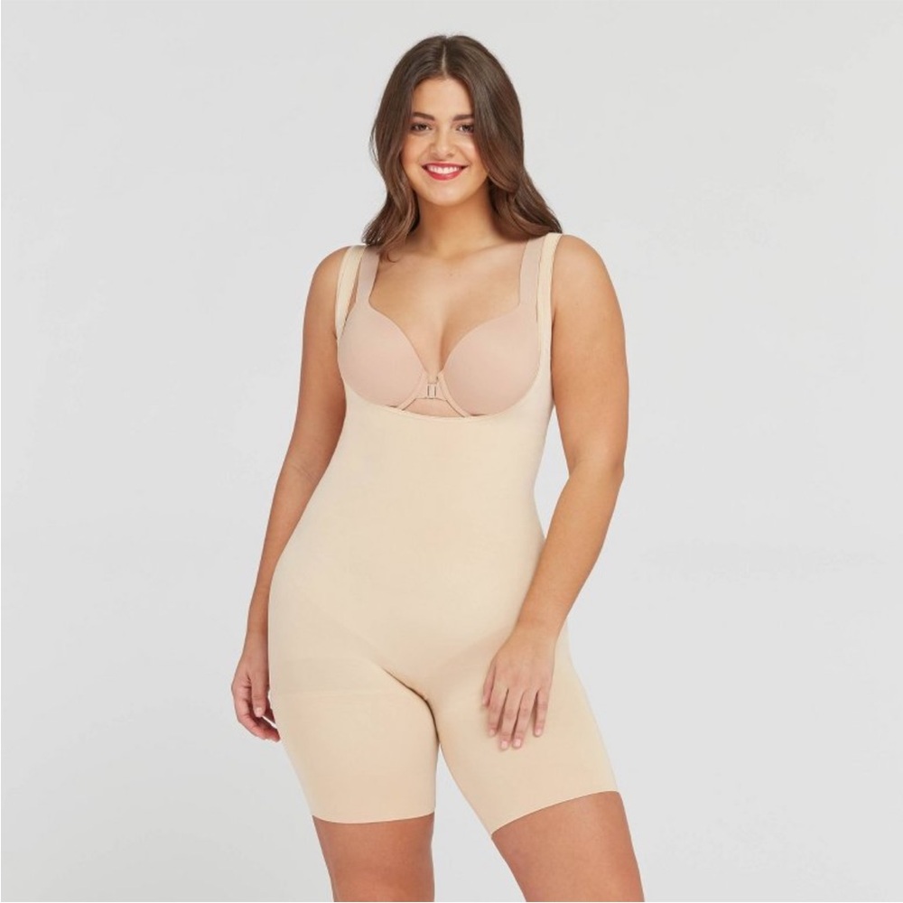 Assets by Spanx remarkable results all in one body slimmer shapewear bodysuit